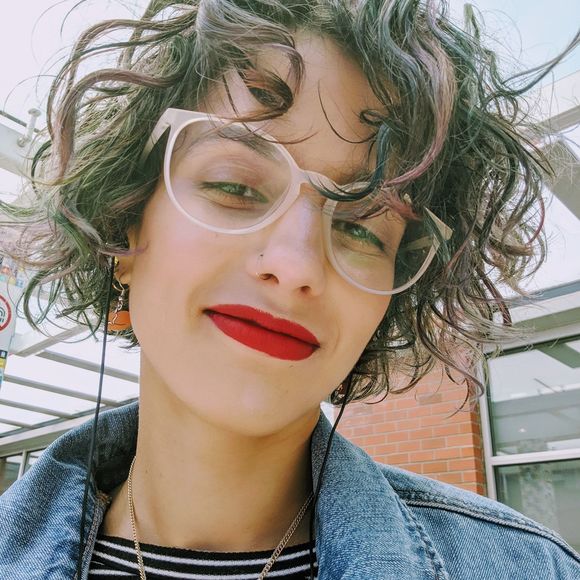 Meet your Posher, Aurora - Picture 1 of 1